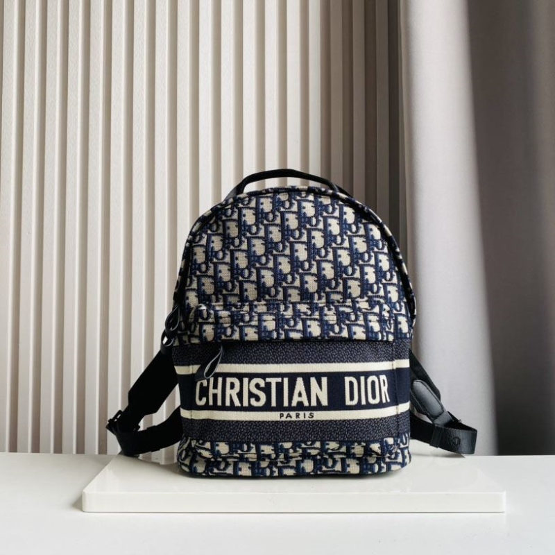 D*or backpacks